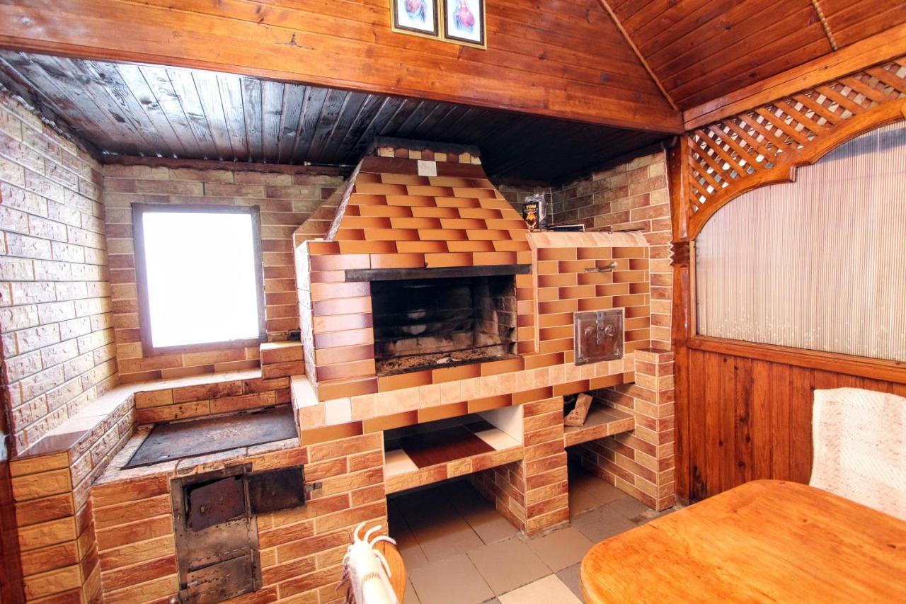 Cottage "Kliverent" Yaremche Ngoại thất bức ảnh