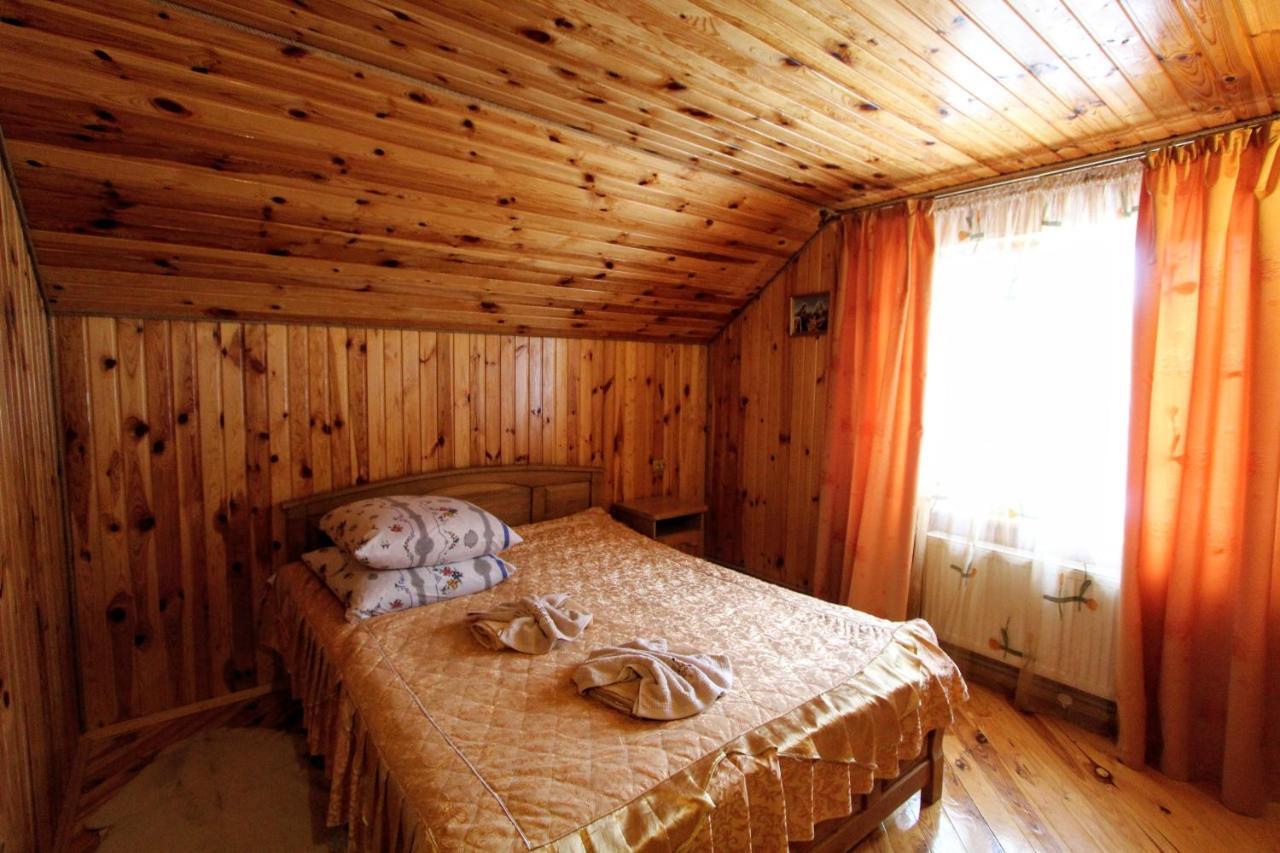 Cottage "Kliverent" Yaremche Ngoại thất bức ảnh
