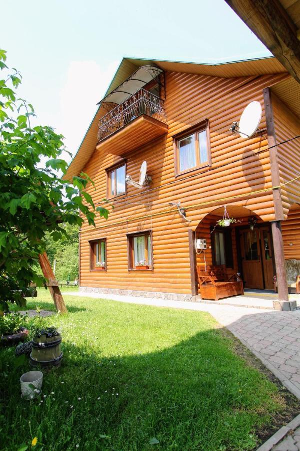 Cottage "Kliverent" Yaremche Ngoại thất bức ảnh