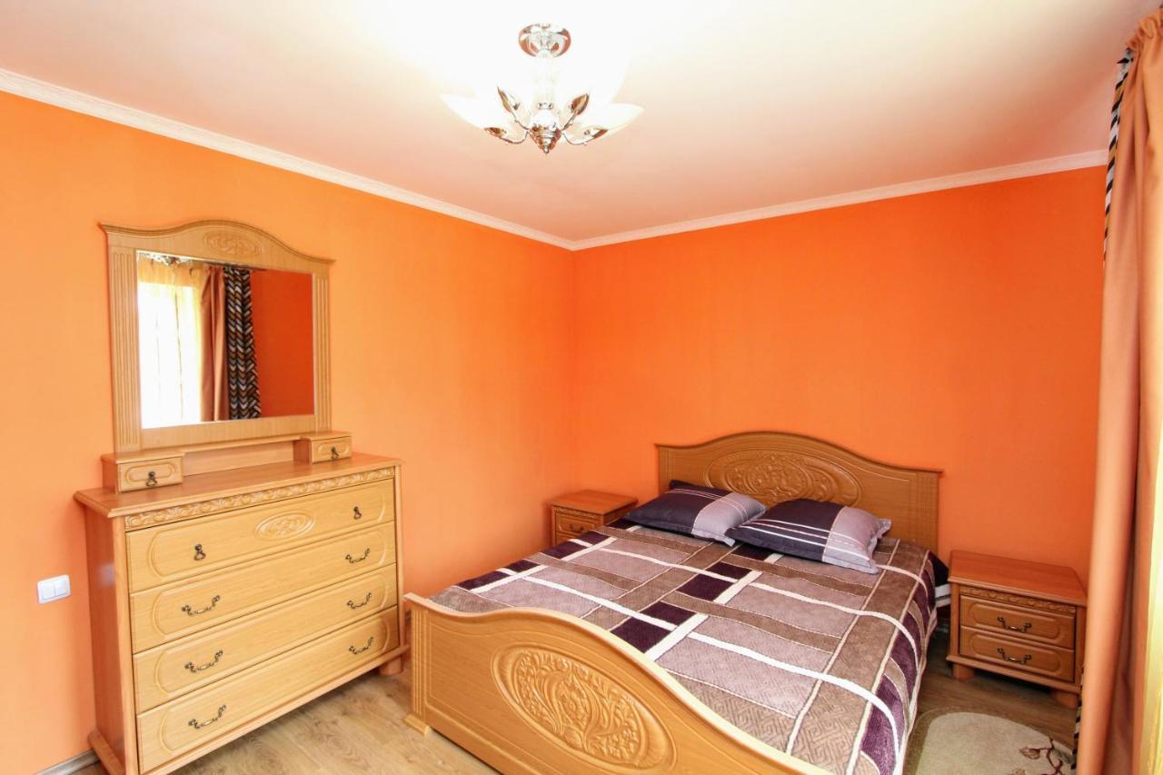 Cottage "Kliverent" Yaremche Ngoại thất bức ảnh