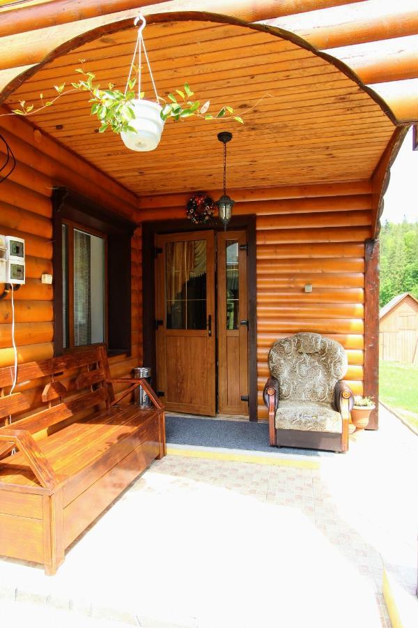 Cottage "Kliverent" Yaremche Ngoại thất bức ảnh
