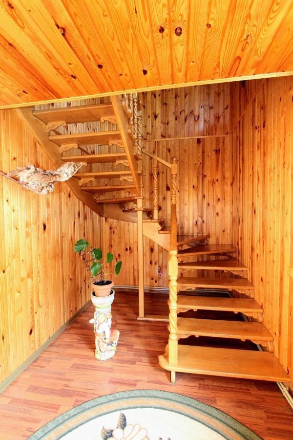 Cottage "Kliverent" Yaremche Ngoại thất bức ảnh