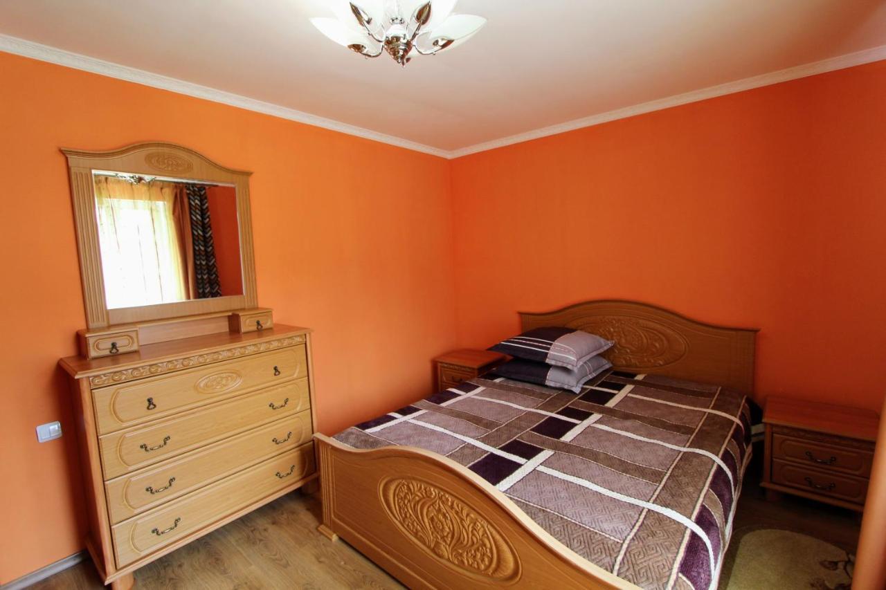 Cottage "Kliverent" Yaremche Ngoại thất bức ảnh
