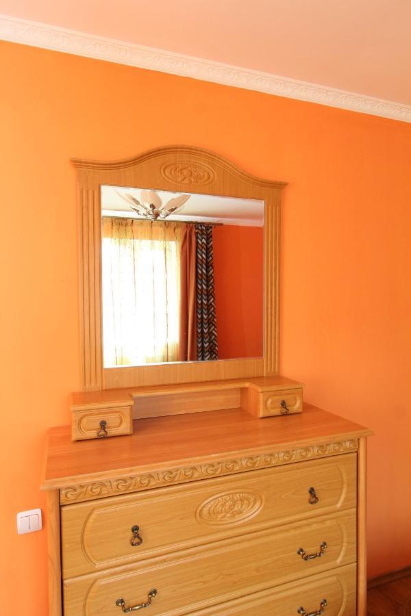 Cottage "Kliverent" Yaremche Ngoại thất bức ảnh